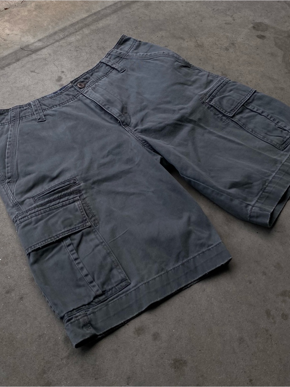 Baggy vintage Roebuck & Co grey carpenter shorts with plaid waist